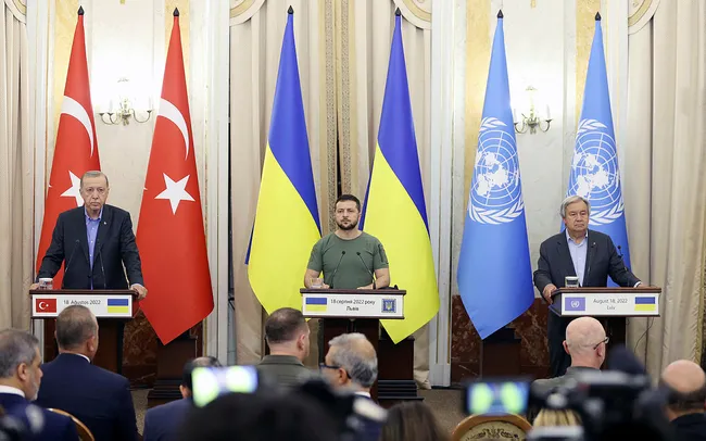 lvivdeki-uclu-zirve-sonrasi-ortak-aciklama-1660838002939.jpg