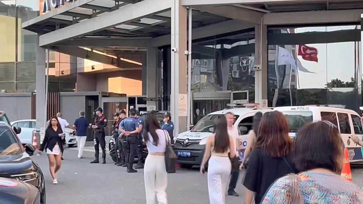 Tedavi gördüğü hastane bahçesinde silahlı saldırıya uğradı! Tedavi gördüğü hastane bahçesinde silahlı saldırıya uğradı!