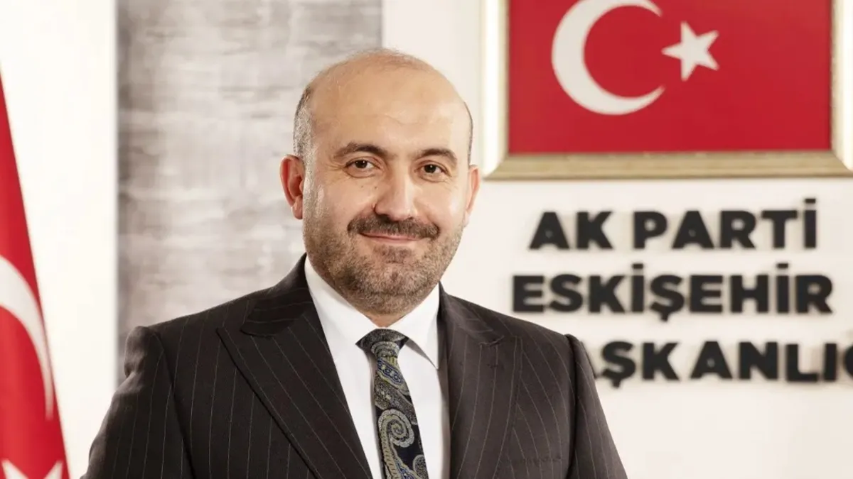 AK Parti’den Eskişehir Büyükşehir Belediye Başkanı Ayşe Ünlüce’ye tepki: Eskişehir 2 yıl ‘mış gibi’ yönetildi AK Parti’den Eskişehir Büyükşehir Belediye Başkanı Ayşe Ünlüce’ye tepki: Eskişehir 2 yıl ‘mış gibi’ yönetildi