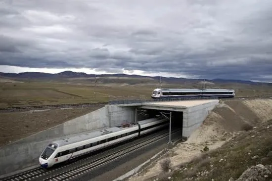 15 il hızlı trenle birbirine bağlanıyor