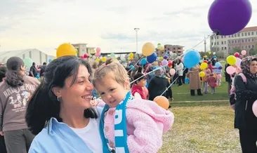 Kanseri yendi stadyumda kutladı