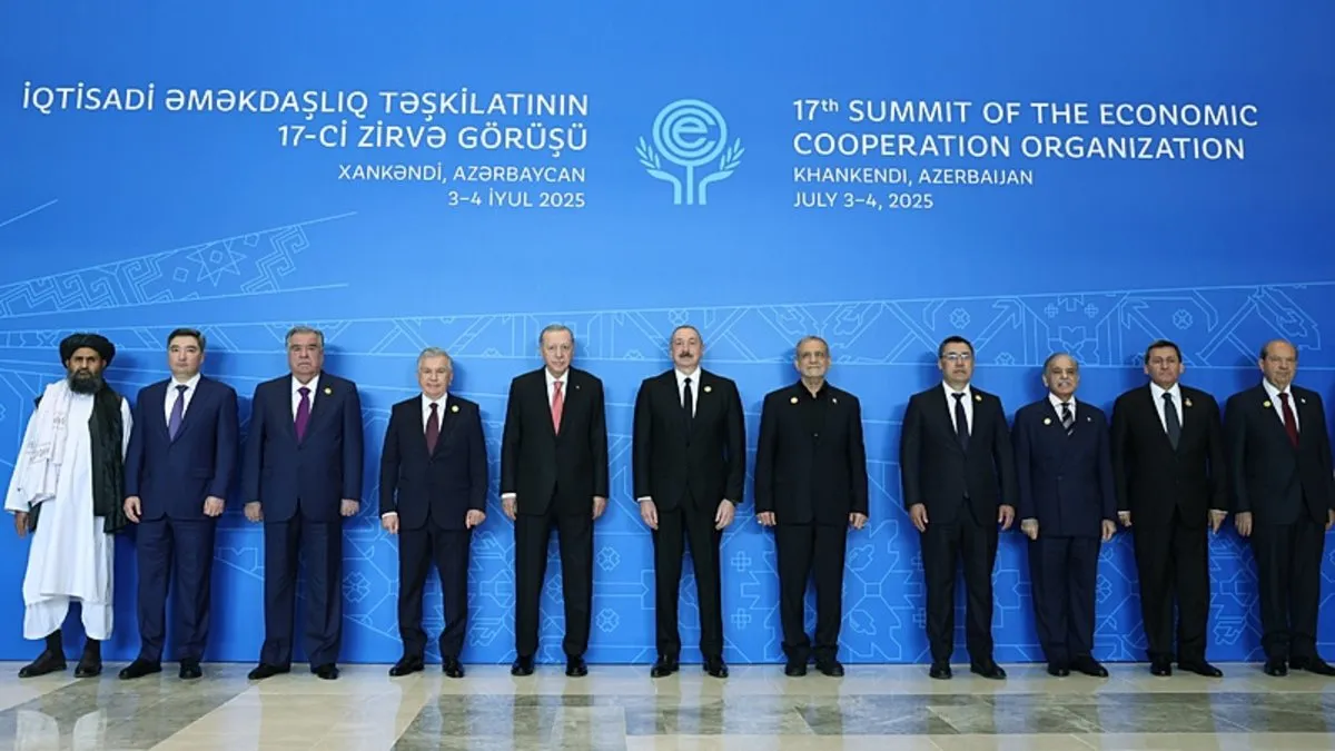 KKTC Cumhurbaşkanı Tatar, Ekonomik İşbirliği Teşkilatı 17. Zirvesi'nde konuştu: