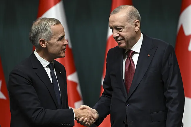 son-dakika-milli-savunma-hamlelerinde-turkiye-ornek-ulke-kanadadan-ssb-modeli-hamlesi-carneyden-ovgu-dolu-sozl-1792760008654.jpeg SON DAKİKA… Milli savunma hamlelerinde Türkiye örnek ülke! Kanada’dan SSB modeli hamlesi: Carney’den övgü dolu sözler