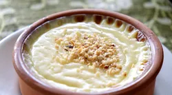 Tam kıvamında güveçte sütlaç tarifi! Her kaşığı mest edecek...