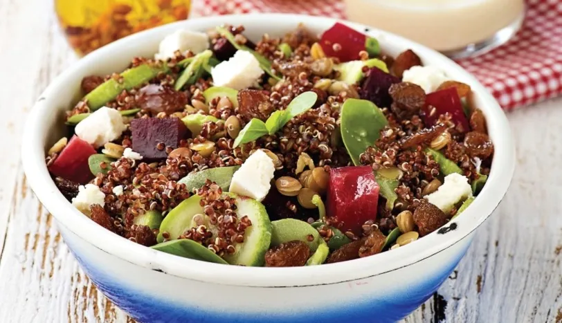 Semizotlu kinoa salatas�