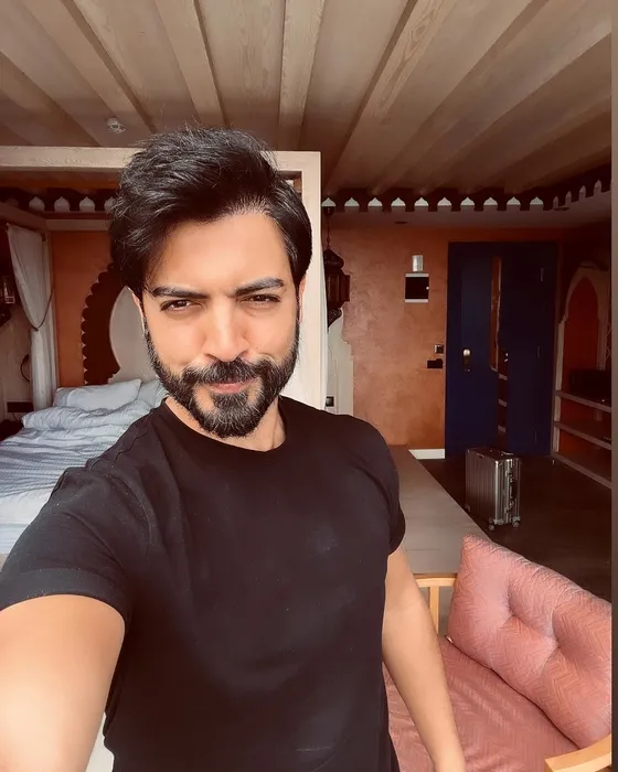 Rafet El Roman sayesinde ünlü olmuştu! Yusuf Güney ile ilgili çarpıcı açıklama: Kuliste bin takla atmıştı…