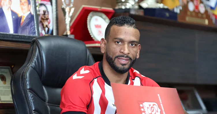 Sivasspor yasağı kaldırdı, 4 imza geldi!