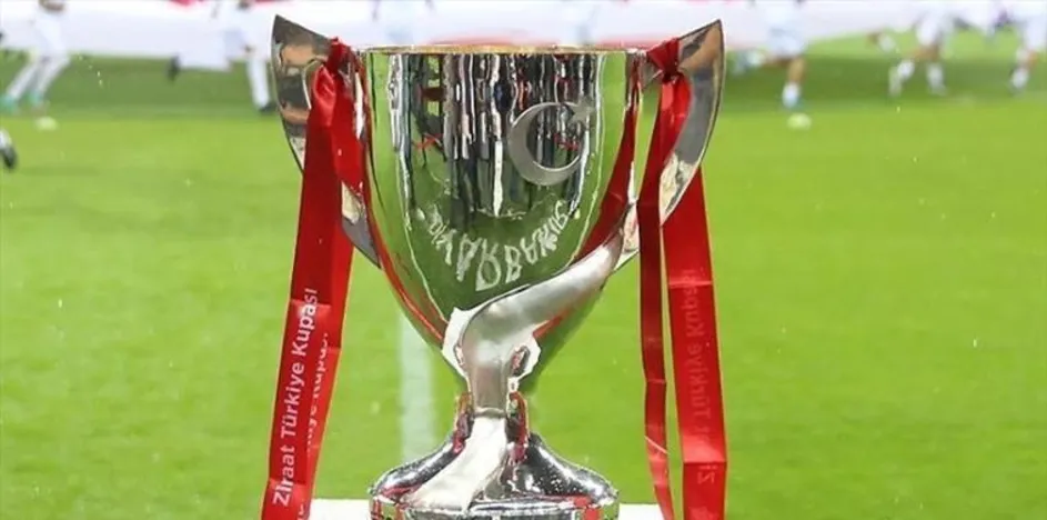 Beşiktaş, Kocaelispor Maçında Yeni Transferlerle Liderliğini Pekiştirmeyi Hedefliyor