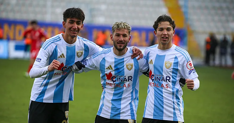 Erzurumspor, Manisa FK’yi 8 golle geçti!