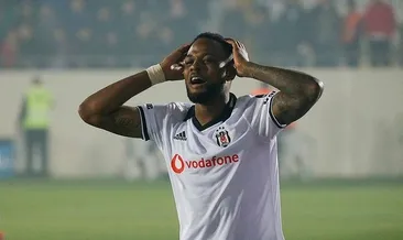 Cyle Larin’den Beşiktaş Yönetimi’ni kuşkulandıran hareket!
