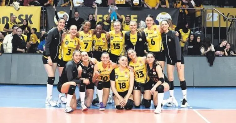 Vakıfbank, yarı finale göz kırptı