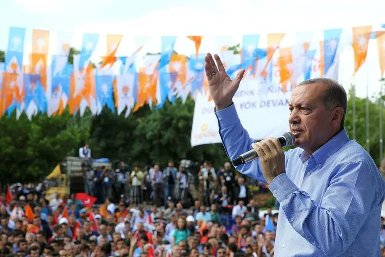 Vatandaşlar Cumhurbaşkanı Erdoğan'ı Isparta'da coşkuyla karşıladı