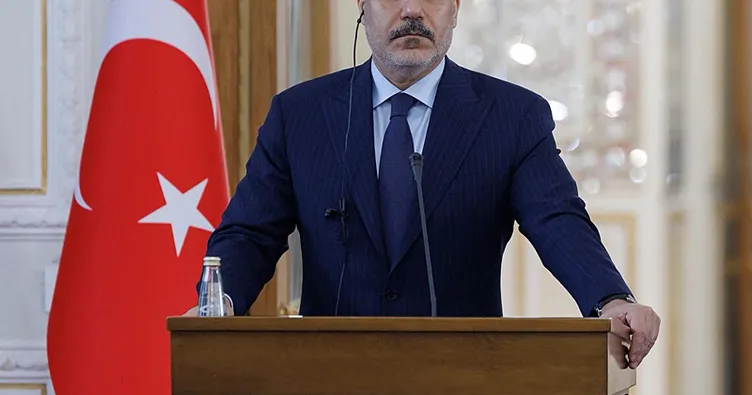 Bakan Fidan, Laricani ile görüştü