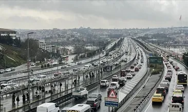 SON DAKİKA | İstanbul'da trafik yoğunluğu: Yağışlar etkisini sürdürüyor! Yüzde 78'e ulaştı... #istanbul