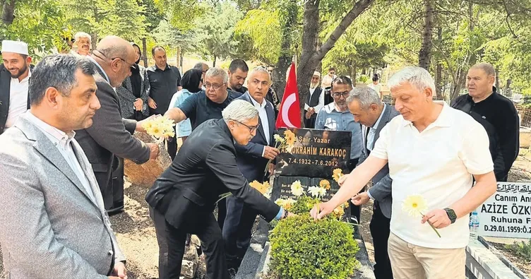 Büyük usta Karakoç dualarla anıldı