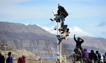 Fas-İspanya sınırında izdiham: 2 ölü, 4 yaralı