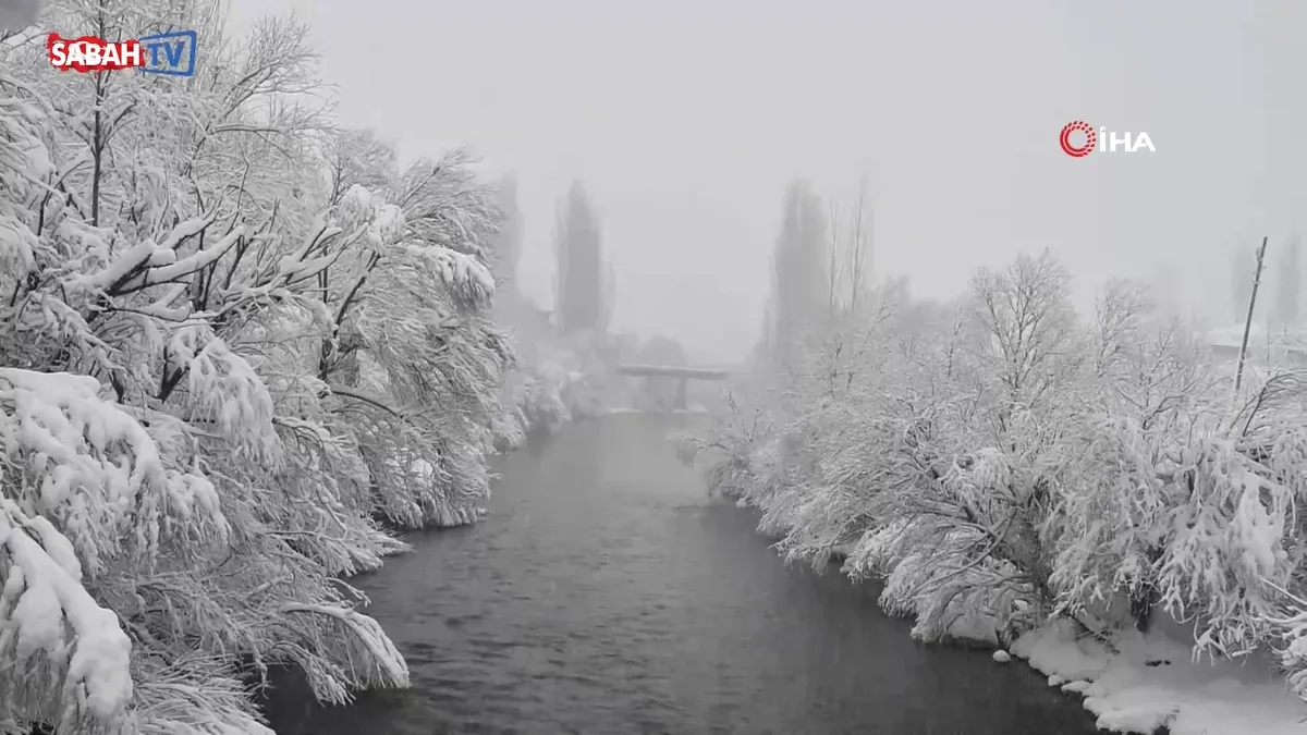 Beytüşşebap ve Uludere ilçelerinde kar yağışı etkili oldu | Video videosunu izle Beytüşşebap ve Uludere ilçelerinde kar yağışı etkili oldu | Video videosunu izle