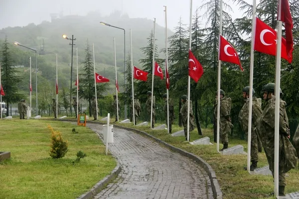 bingolde-33-yil-once-sehit-edilen-33-asker-torenle-anildi-1779622358545.jpg