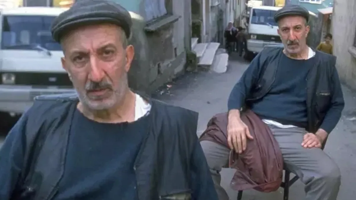 Üvey Baba ile Türk televizyon tarihine damga vurmuştu...85 yaşındaki Şemsi İnkaya'nın son hali ortaya çıktı