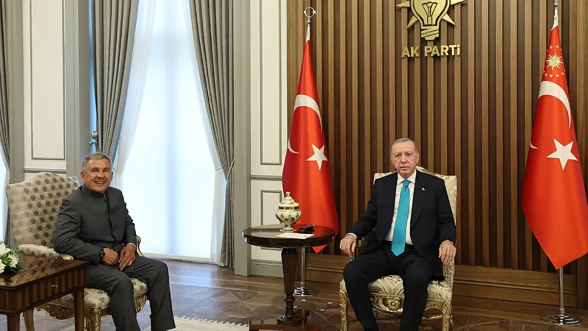 Başkan Erdoğan, Tataristan Cumhurbaşkanı Minnihanov ile görüştü Başkan Erdoğan, Tataristan Cumhurbaşkanı Minnihanov ile görüştü