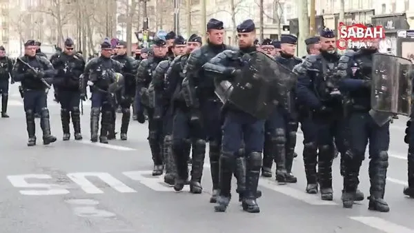 Fransa'da göç yasası protesto edildi | Video