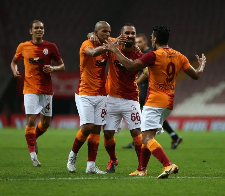 Galatasaray’da transferde dev tasarruf! 8 giden 7 gelen...