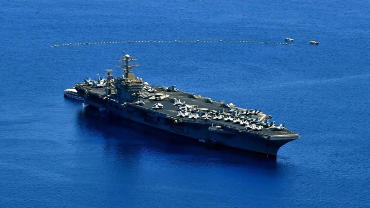 ABD uçak gemisi USS Abraham Lincoln dönüş yolunda