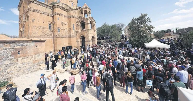 Akdamar’da huzur vakti