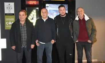 Trabzonspor’un İnadıyla Şampiyon adlı belgeselini efsane futbolcular taraftarlarla izledi