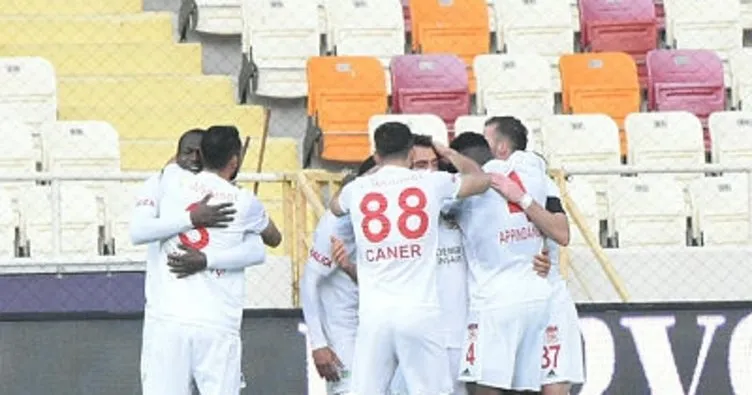 Lider Sivasspor, Yeni Malatyaspor’u 3 golle geçti!