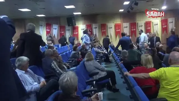 CHP Bartın Belediye Başkan Adayı Rıza Yalçınkaya tartıştığı kişiye bardak fırlattı | Video