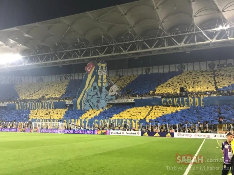 Fenerbahçe - Beşiktaş derbisine o koreografi damga vurdu