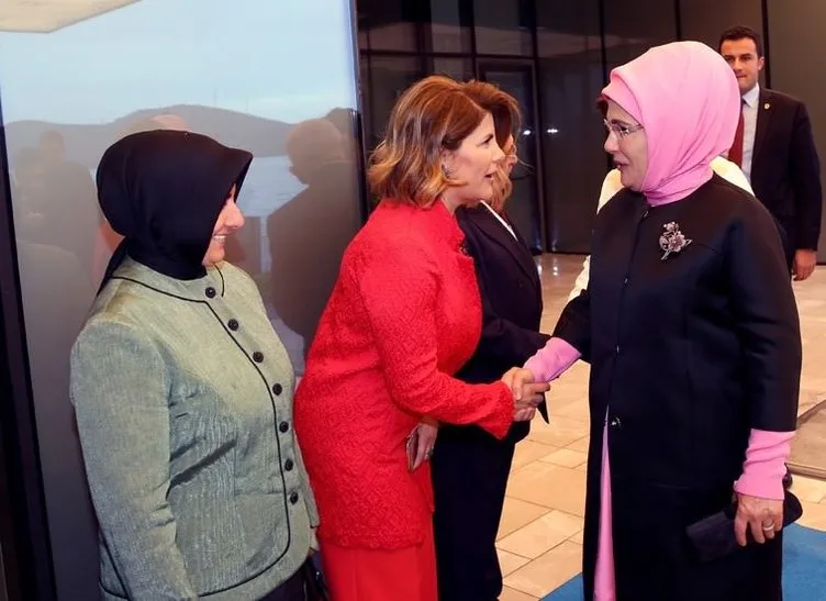 Emine Erdoğan TİKAD Sevgi Yolu Kampanyası’nın gala yemeğine katıldı