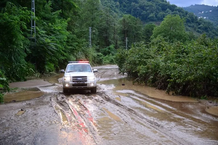 Son dakika: Giresun'da sel felaketi! Önüne kattığı her şeyi götürdü...