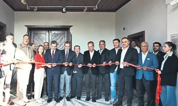 Minyatür müze mikroskopla gezilecek