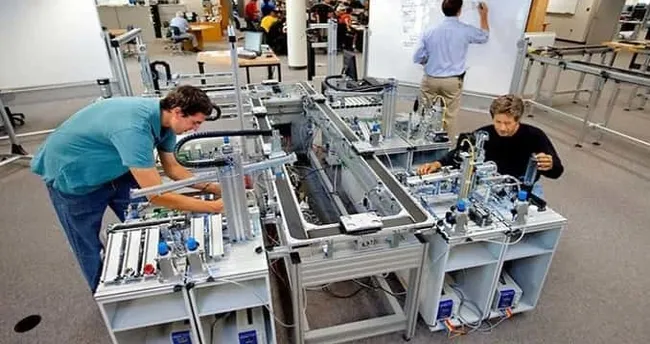 Mekatronik mühendisliği bölümü mezunları ne iş yapar? Mekatronik mühendisliği mezunları maaşları ve iş olanakları - Son Dakika Eğitim Haberleri