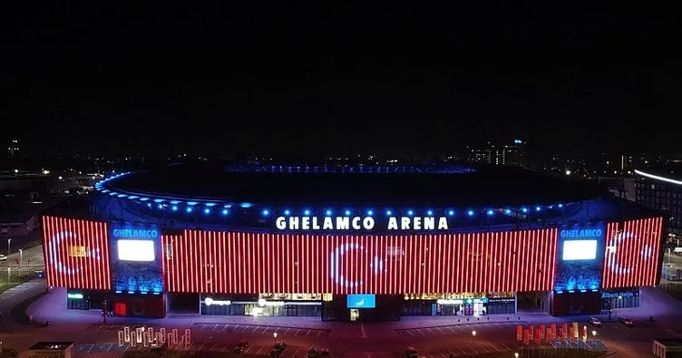 Gent’in stadı Ghelamco Arena Türk bayrağıyla aydınlatıldı! Deprem sonrası...
