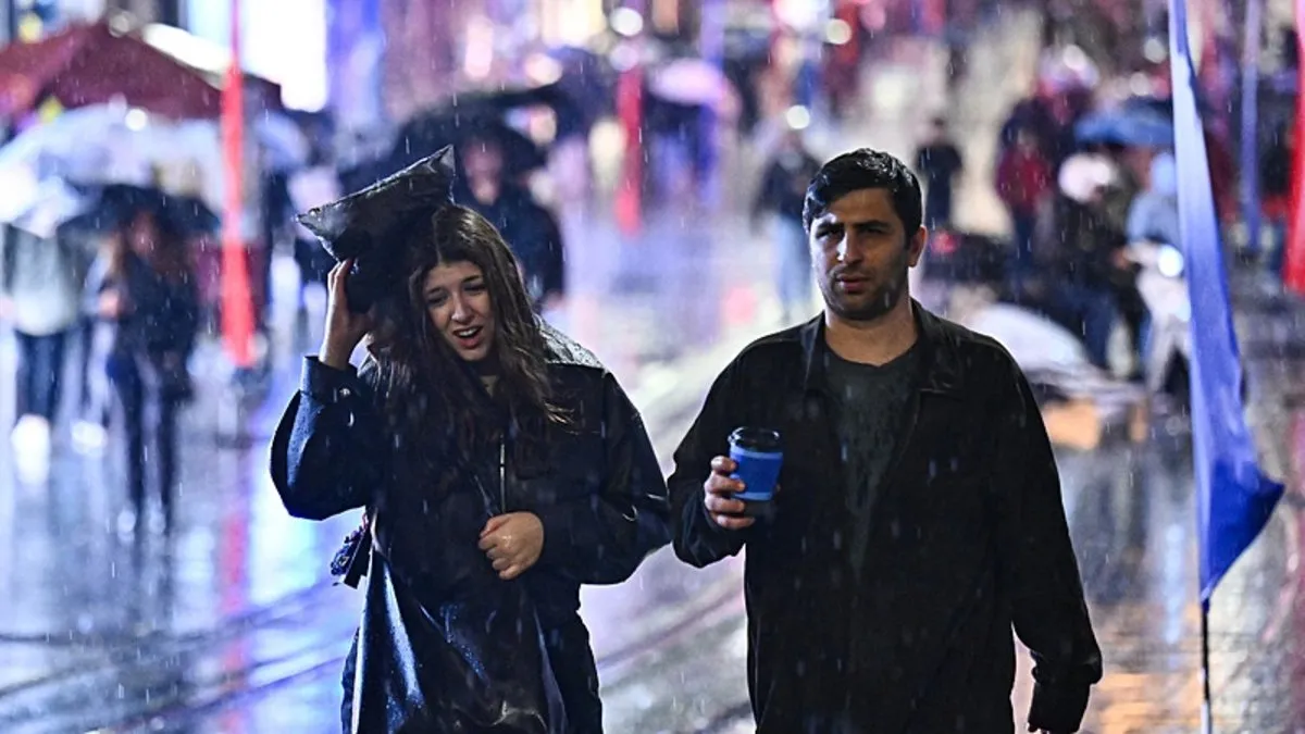 SON DAKİKA… Meteoroloji'den yeni hafta için hava durumu tahmini! İstanbul dahil 24 il için kritik uyarı: Şiddetli sağanak ve fırtına geliyor! SON DAKİKA… Meteoroloji'den yeni hafta için hava durumu tahmini! İstanbul dahil 24 il için kritik uyarı: Şiddetli sağanak ve fırtına geliyor!