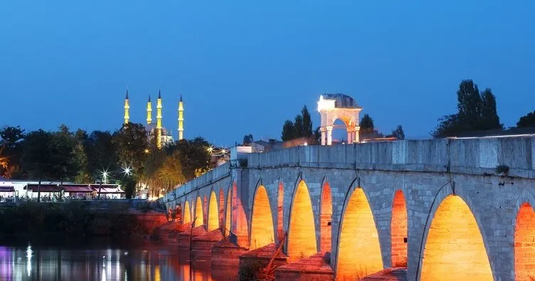 3 Milyon turistin geldiği Edirne’de ’beyaz geceler’ atağı