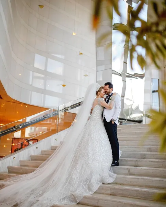 Ayrılık iddiaları havada uçuşuyordu! Aylin Coşkun'dan 'biz mutluyuz' pozu herkesi susturdu...