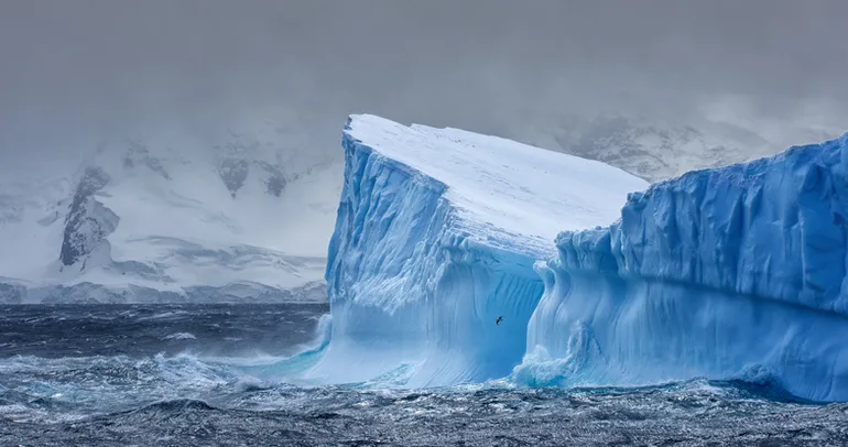 Antarktika’da buzlar neden eriyor? Bilim insanları sırrı çözdü