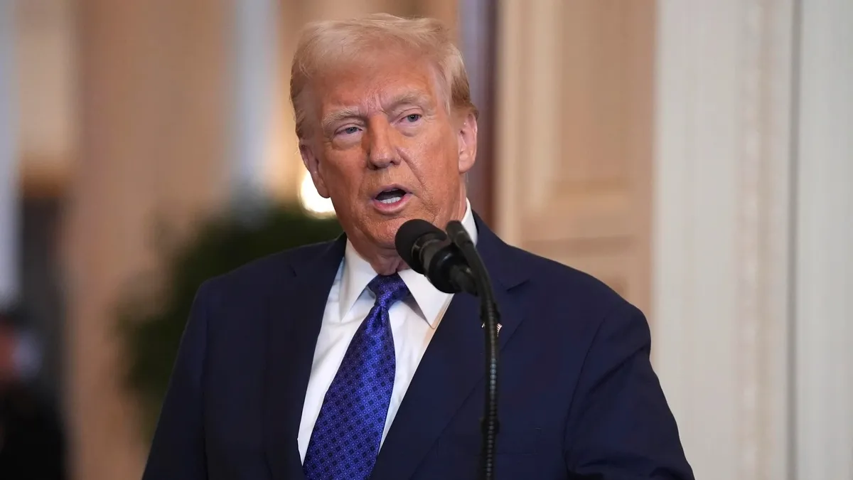 Trump’tan yaptırım tehdidi: Grönland konusunda bizimle aynı fikirde olmayan ülkelere uygulayabilirim”