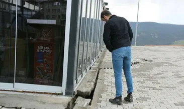 Karabük’te heyelan nedeniyle çocuk parkının istinat duvarı çöktü