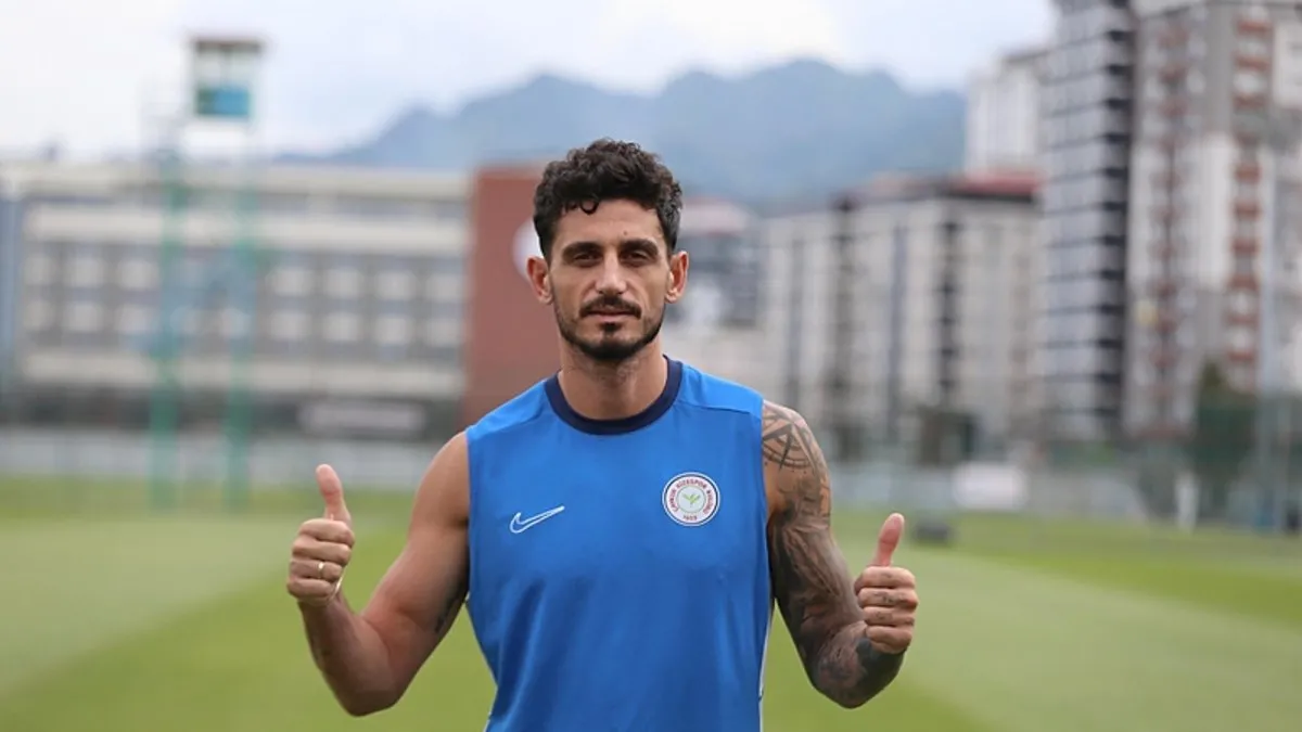 Samet Akaydin’den Süper Lig’e istikrarlı başlangıç Samet Akaydin’den Süper Lig’e istikrarlı başlangıç