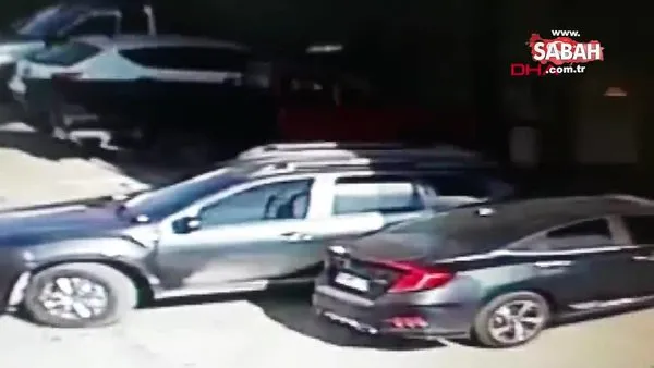 İzmir'de otomobilden 150 bin liranın çalındığı anlar güvenlik kamerasında | Video