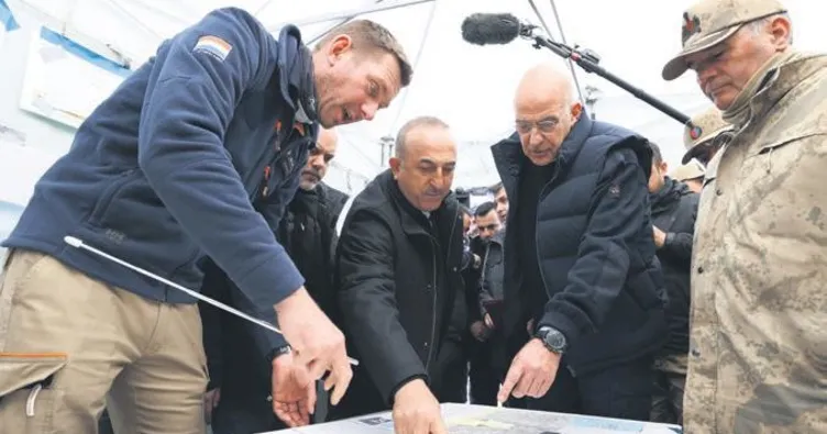 Yunan Bakandan afet bölgesine ziyaret