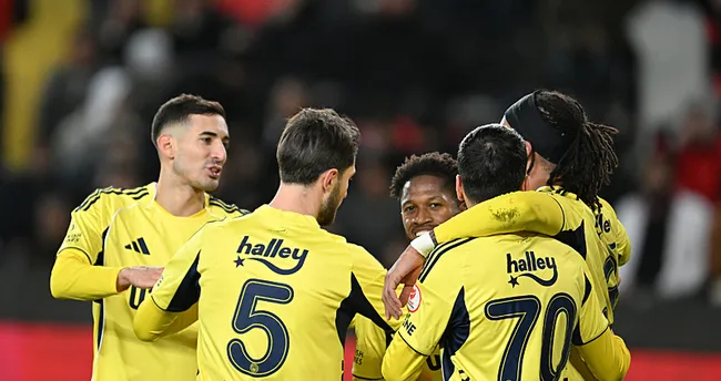 Fenerbahçe’ye yıldız isimden müjde!