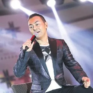 Serdar Ortaç, 4 Eylül’de Harbiye Açıkhava’da