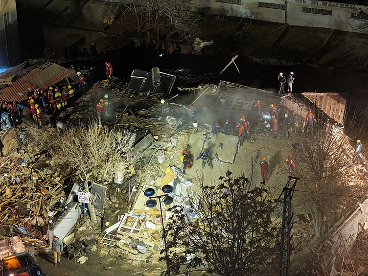 SON DAKİKA | Konya’daki çöken binayla ilgili flaş gelişme: Müteahhit gözaltına alındı