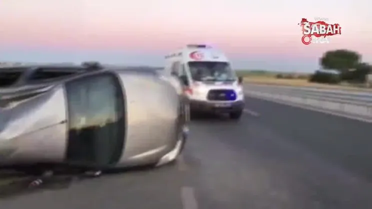 Edirne’de tırın sıkıştırdığı otomobil takla attı: 3 yaralı | Video